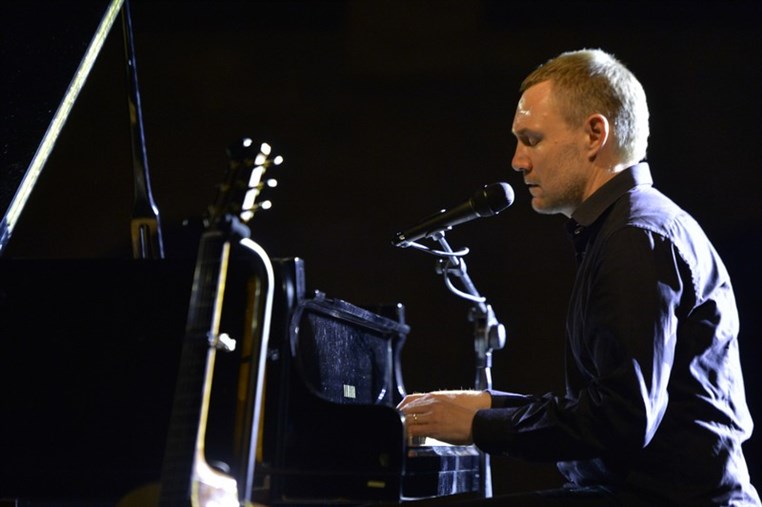 David gray at Beiteddine Festival
